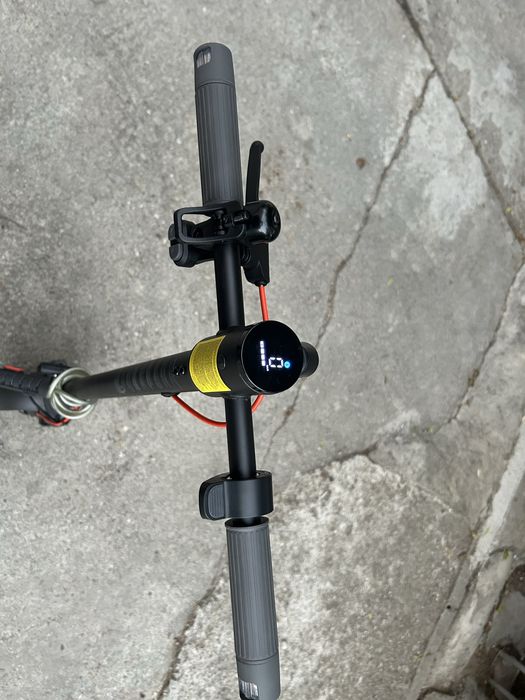 Скутер Xiaomi Electric Scooter Elit