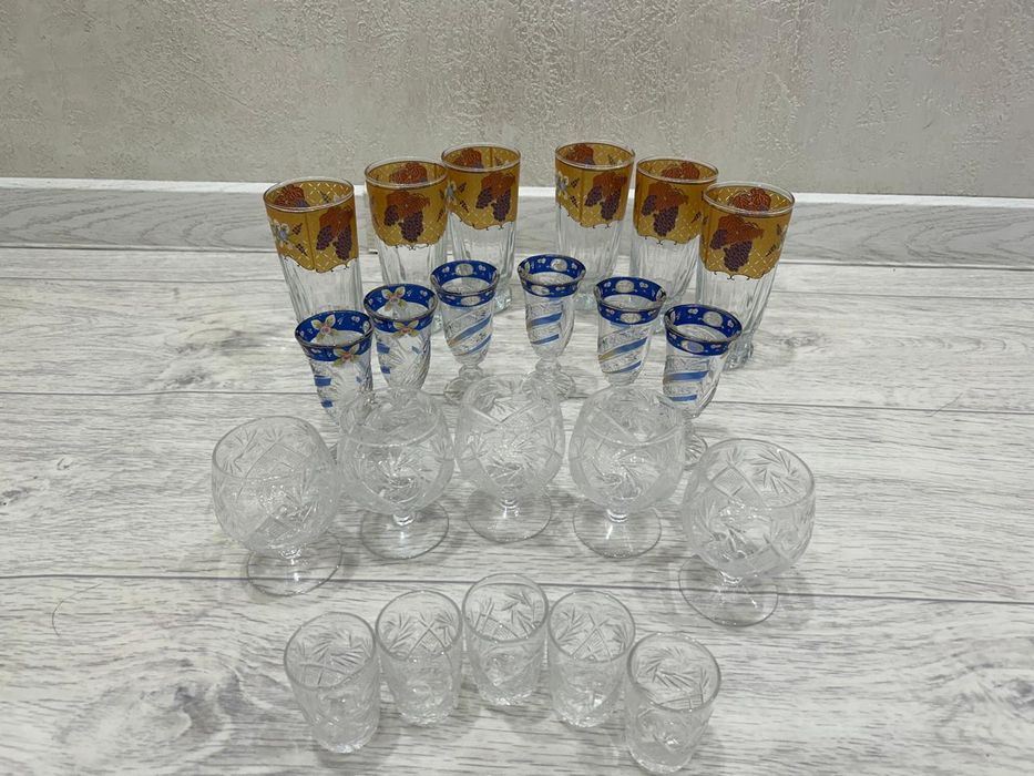 Продам стаканы и бокалы для вина