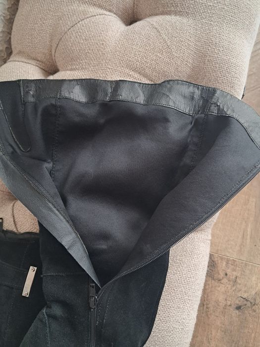 Cizme din piele intoarsa