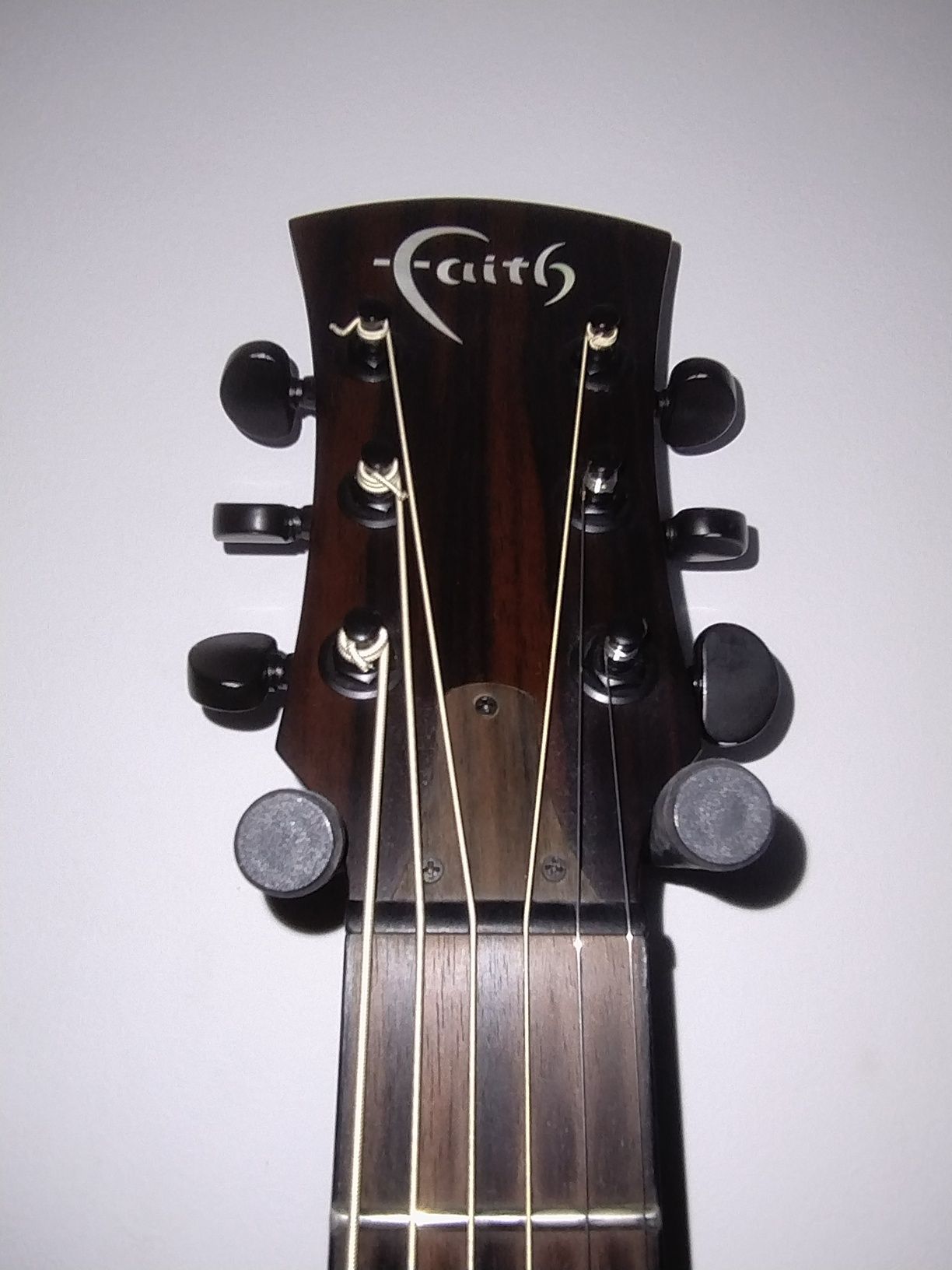 Chitară electro acustica FAITH all solid wood