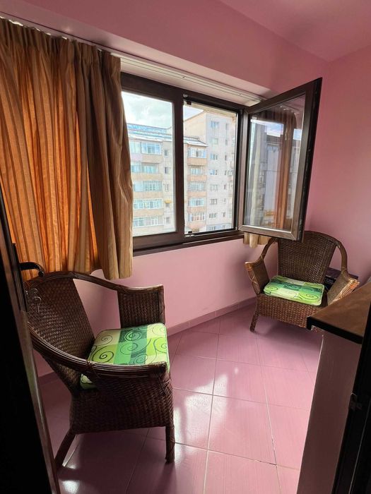 Inchiriez apartament 3 camere