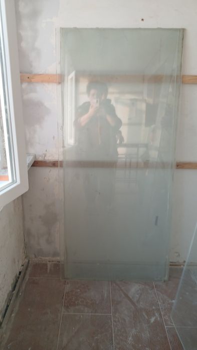 Отдам стекло,размер 164×80,8 листов