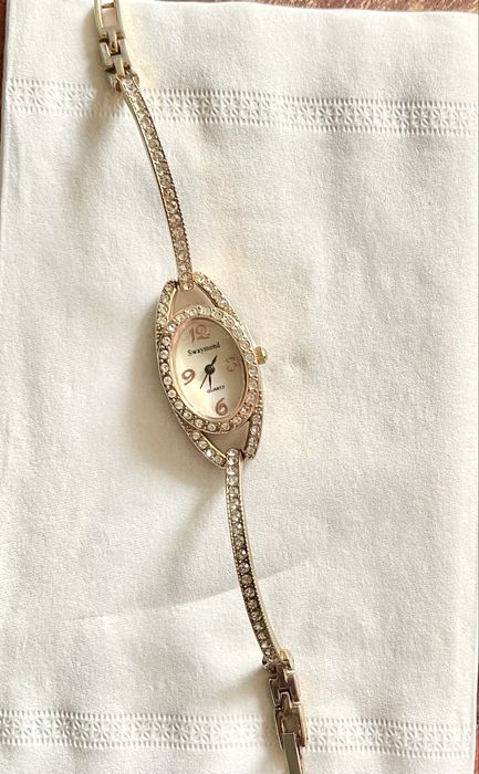 Часы женские браслет