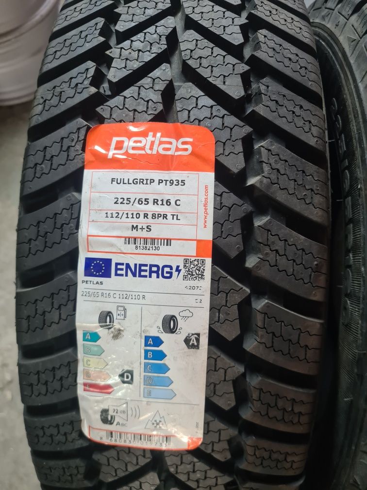 2бр.225/65/16C petlas