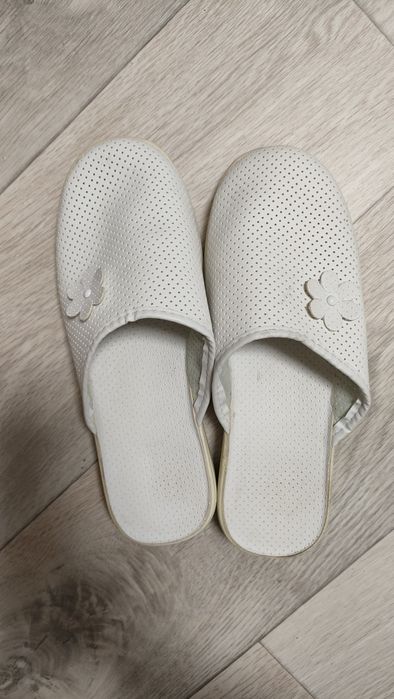 Тапочки женские 38 р. для работы