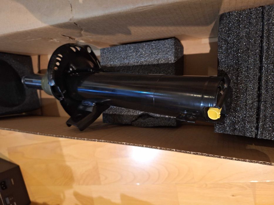 Amortizor fata Audi A3,S3,Rs3 ,Sportback8V,TT 2016-2022