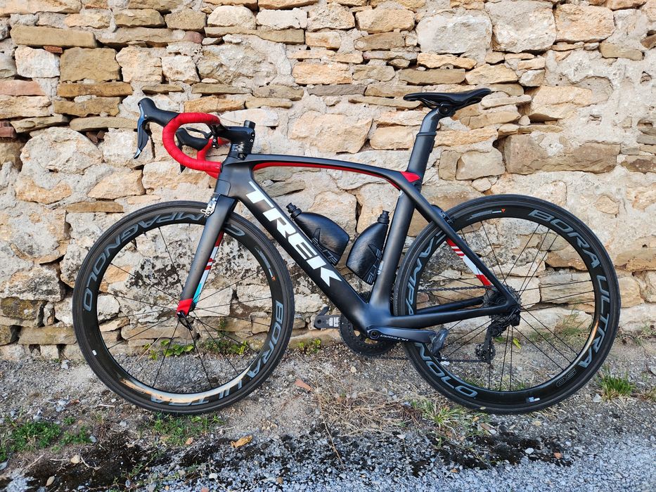 Оригинален шосеен велосипед Trek Madone 9 с ел. скорости и powermeter