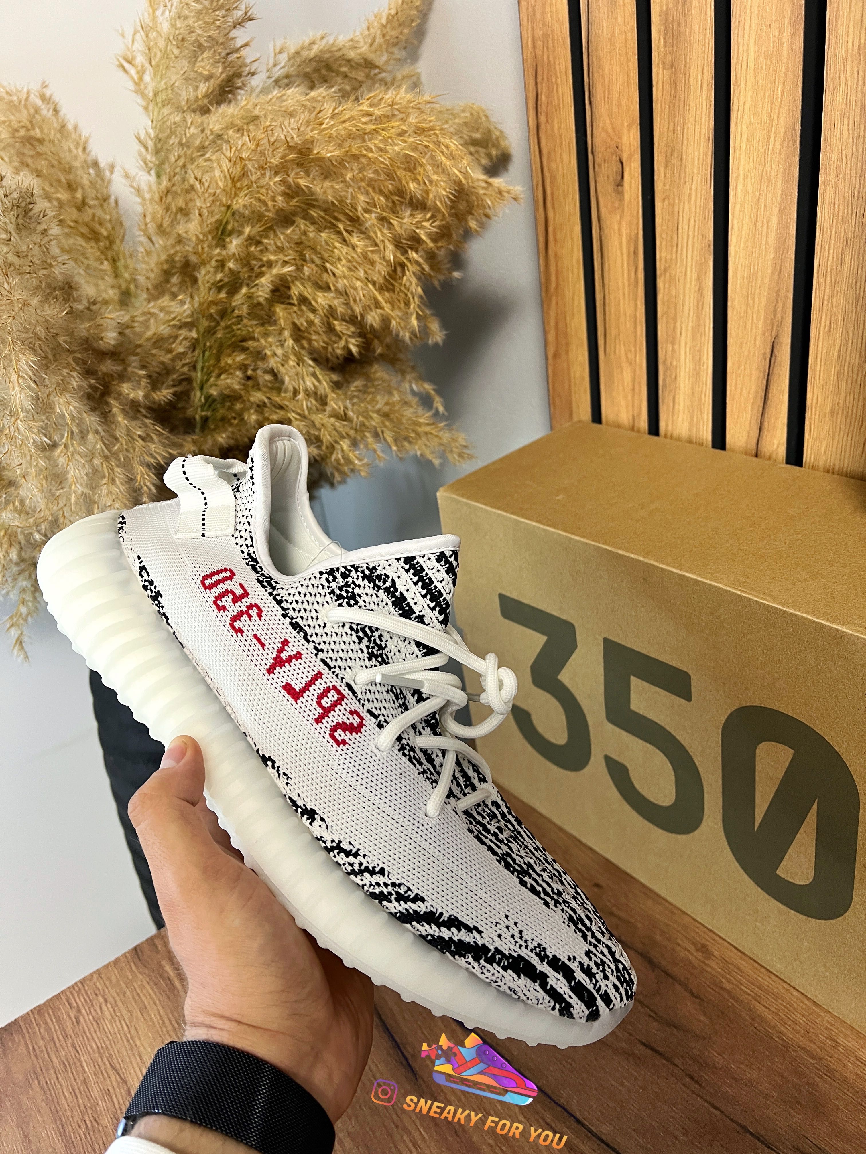 39-46 Yeezy Boost 350 V2 Zebra