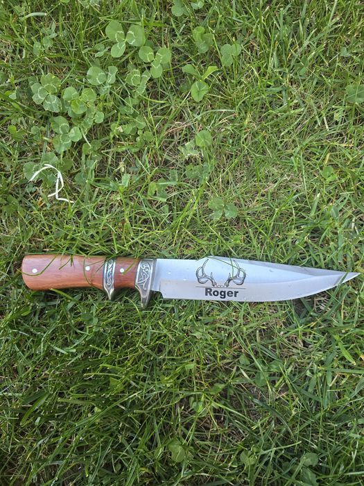 Cutit vanatoare personalizat