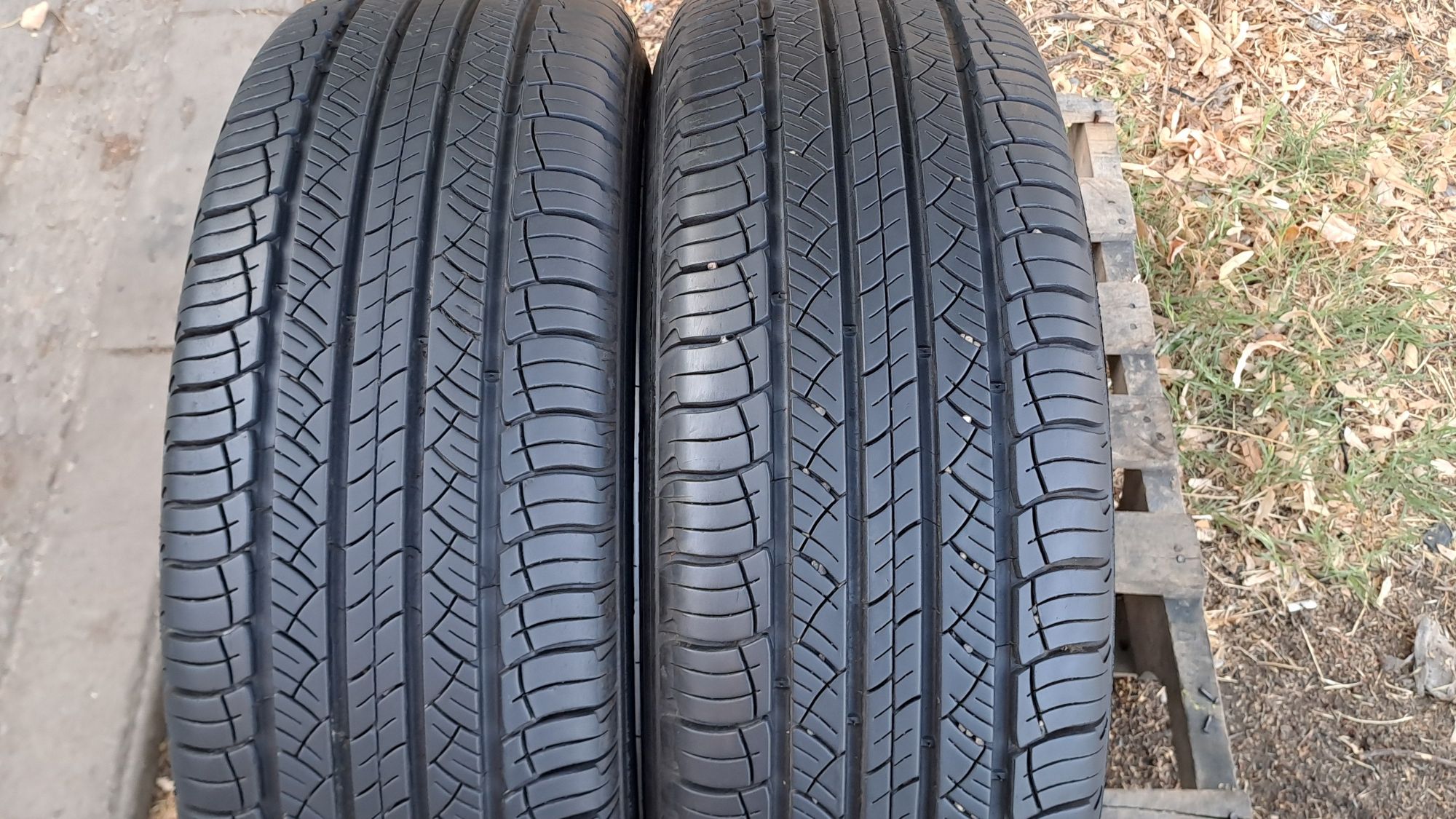 2бр. 215/60/17 Michelin Latitude Tour HP