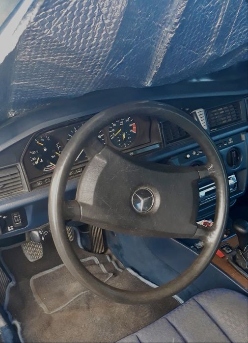 Mercedes-Benz 190 (W201)