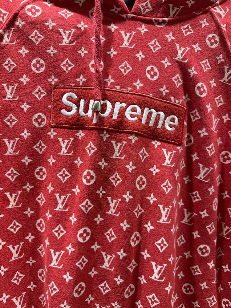 Суитчър Supreme louis  Vuitton