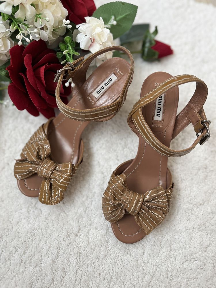 miu miu оригинални  дамски сандали guess liu jo