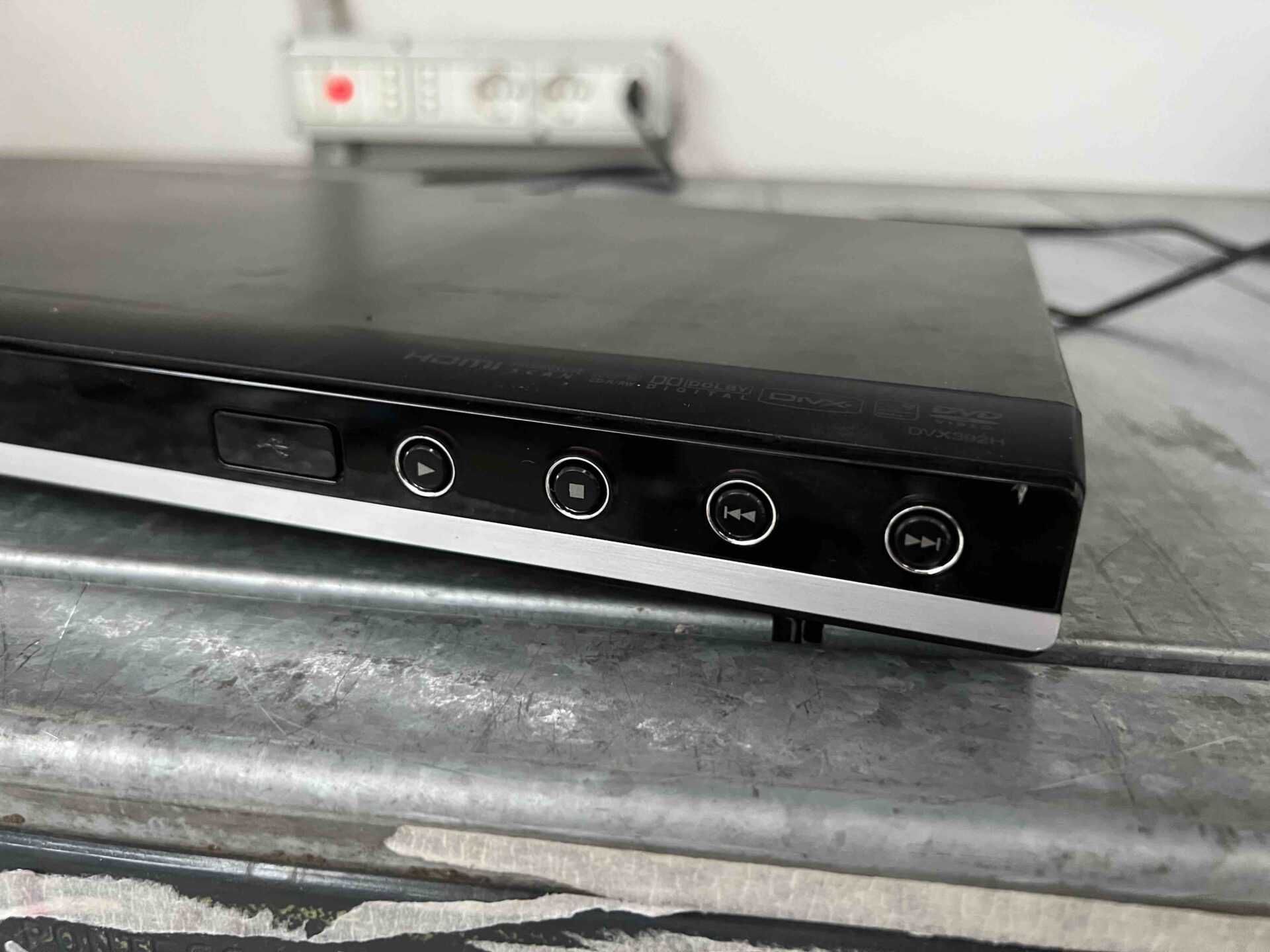 DVD player LG DVX392H, USB,  cu telecomanda