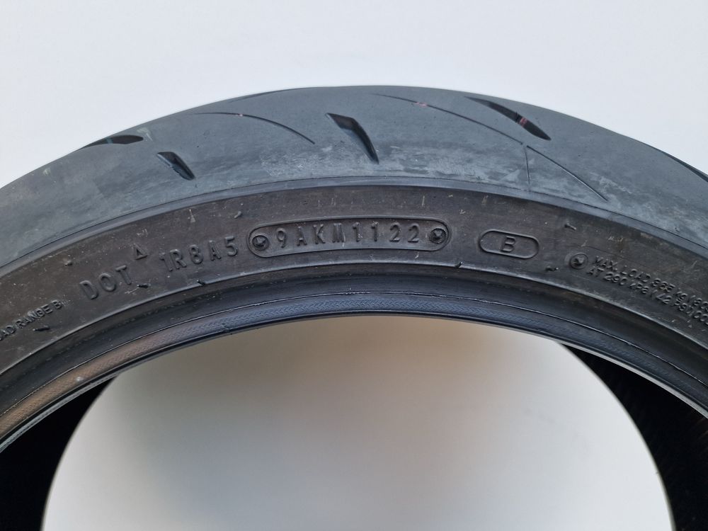 180/55/17 Dunlop dot 2022