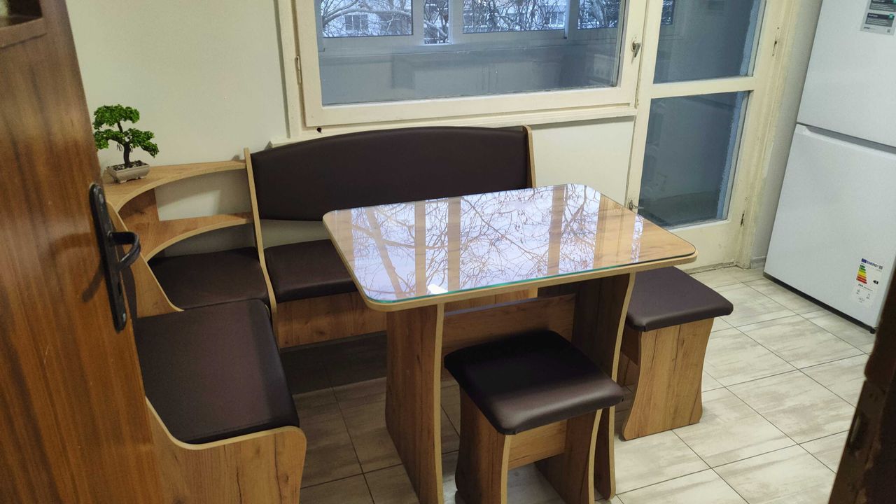 Дава се под наем Тристаен апартамент в Варна, Цветен квартал - 70 кв.м за 450 € - Снимка #13