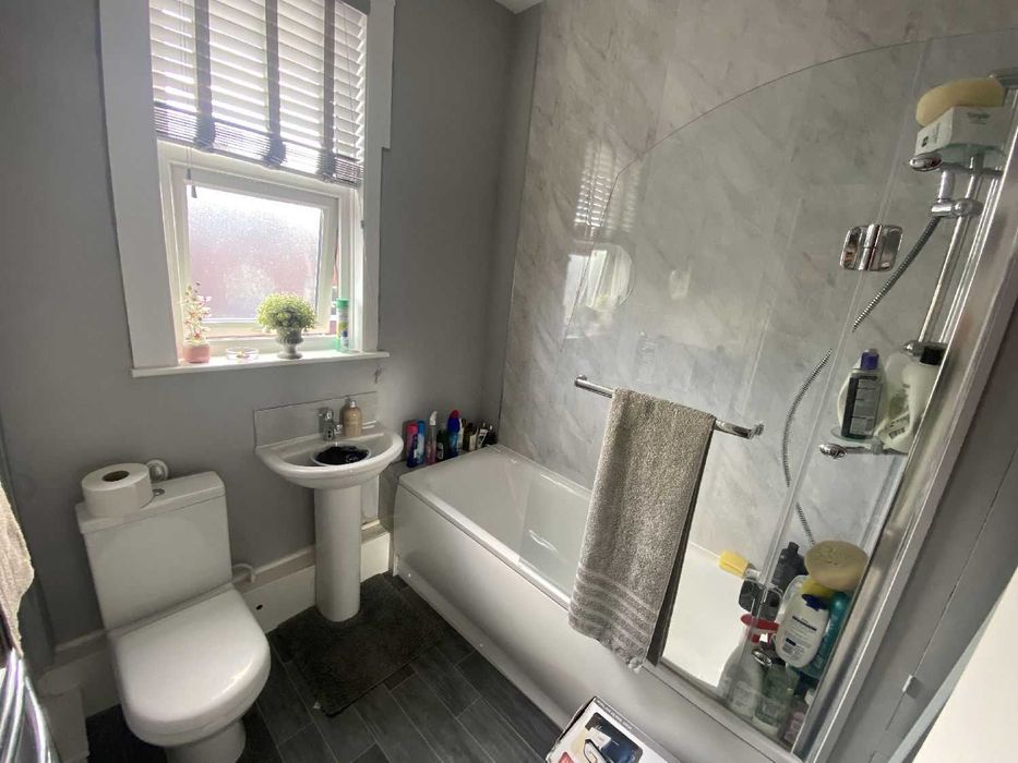 Дава се под наем Двустаен апартамент в София, Център - 65 кв.м за 382.5 € - Снимка #3