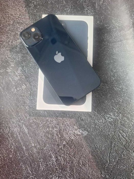 iPhone 13  128 Гб   Лот 783942