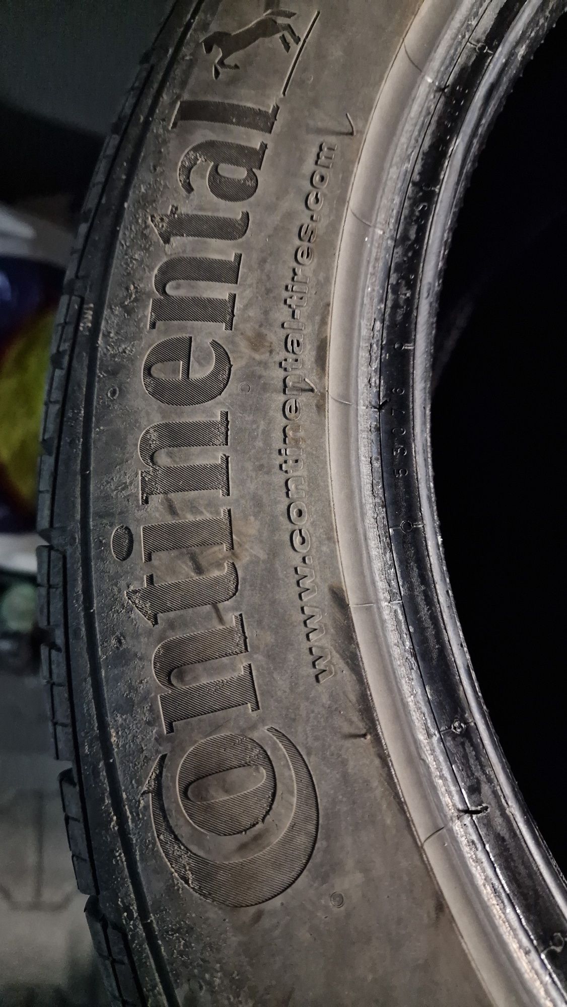 Continental Гуми всесезонни ProContact 255/45R19 255/45/19