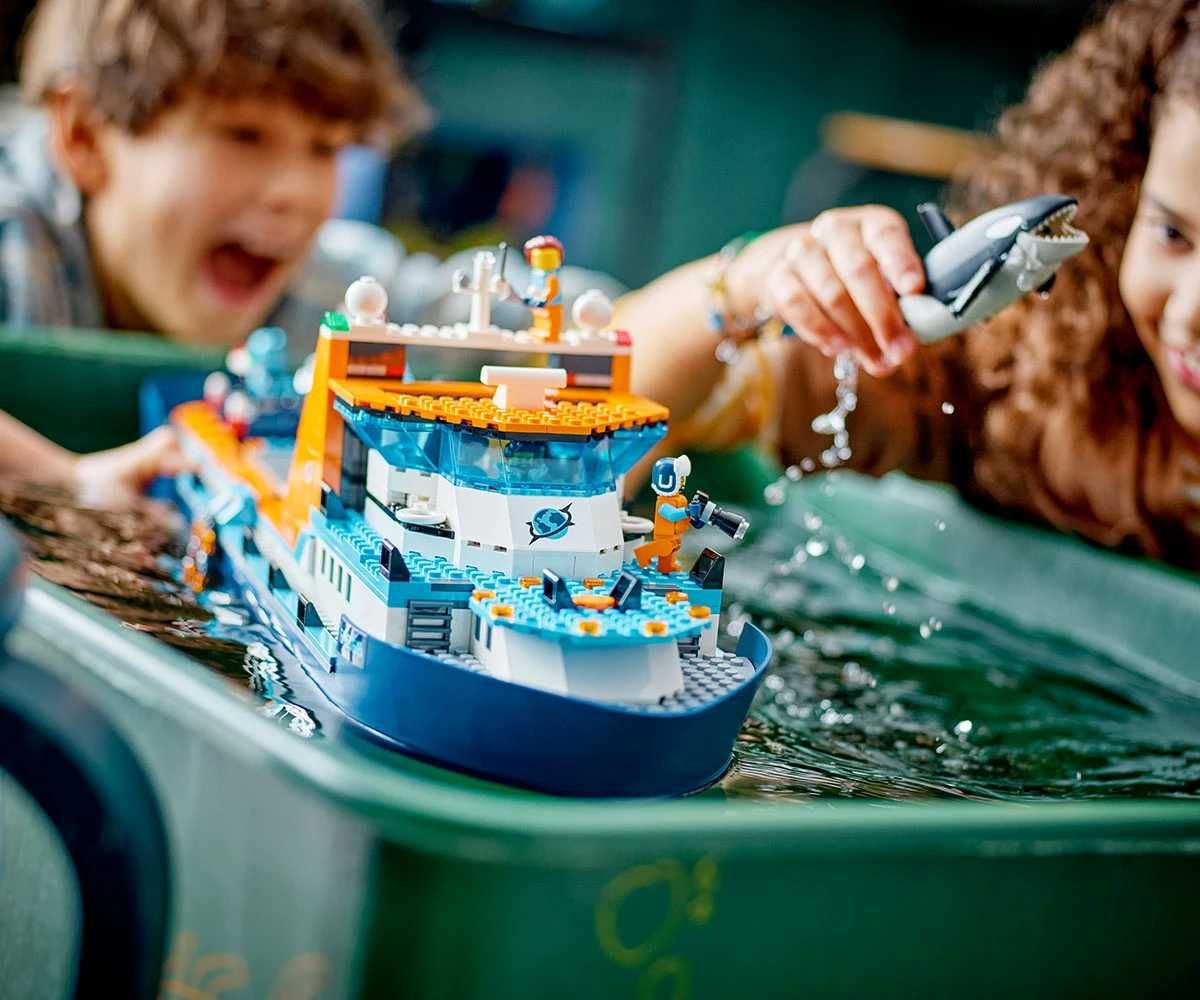 Конструктор LEGO® City 60368 - Арктически изследователски кораб