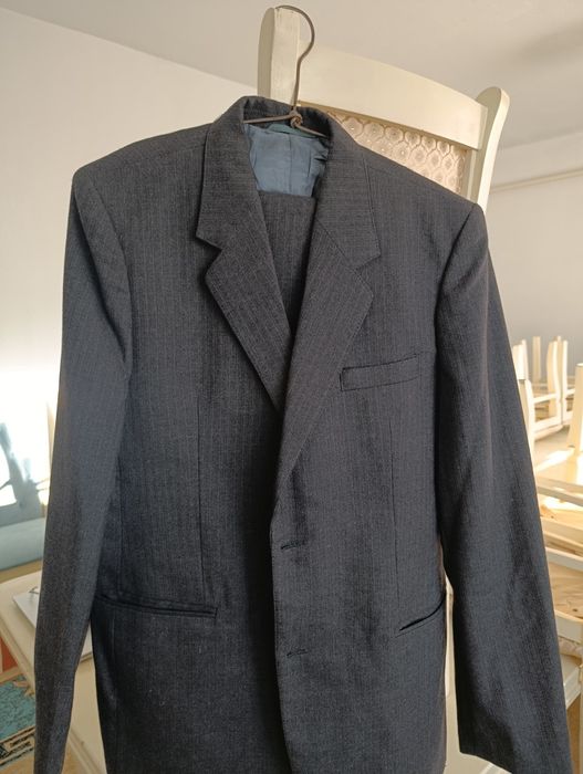 Продается костюм