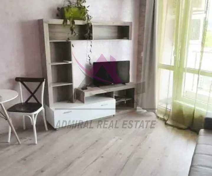 Дава се под наем Двустаен апартамент в Варна, Аспарухово - 67 кв.м за 400 € - Снимка #1