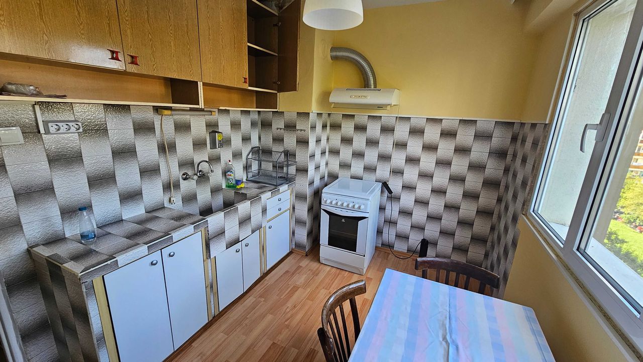 Дава се под наем Тристаен апартамент в Разград, Орел - 78 кв.м за 255 € - Снимка #11