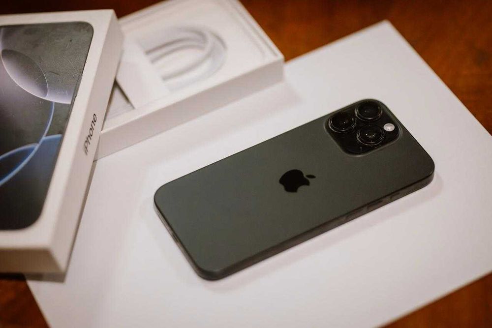 Iphone 16 Pro Max Black 256GB in Garanție