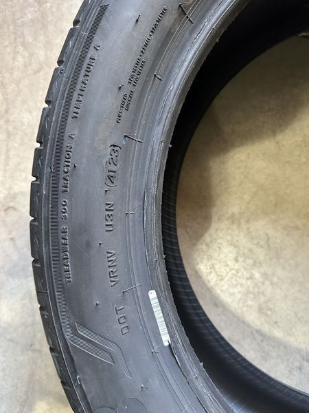 235/50/19 BRIDGESTONE 4бр