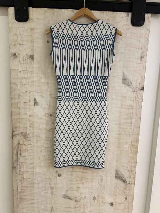 Bcbgmaxazria  рокля