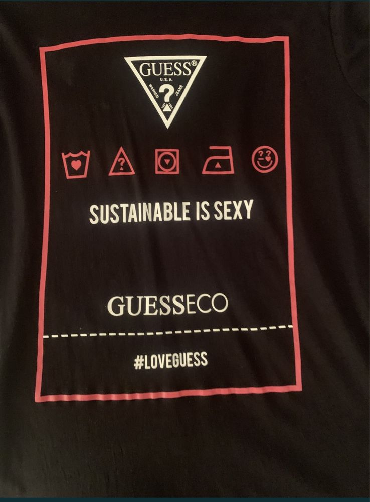 Оригинална тениска Guess,отлично състояние,цена 55лв