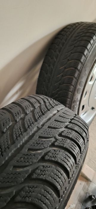 Зимние шины R14  диски все комплекте !!