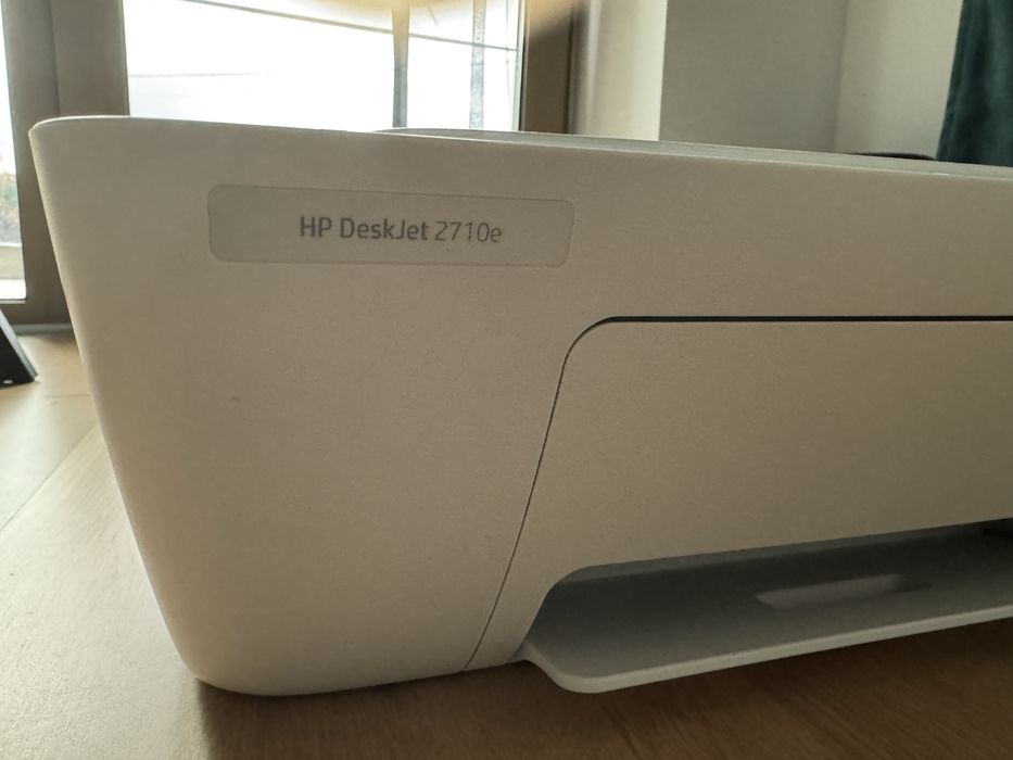 Imprimanta HP DeskJet 2710e