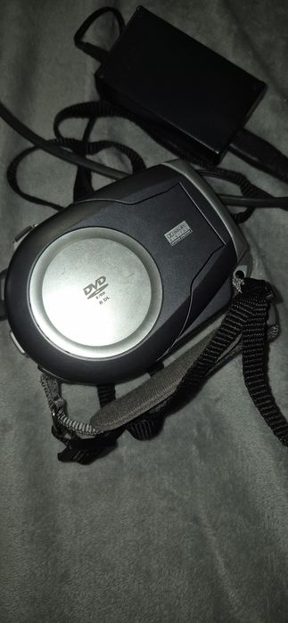 cameră video digitală Canon DC220.