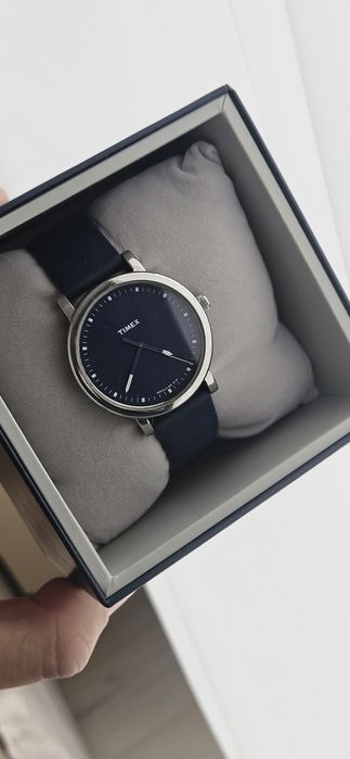 Vând ceas Timex NOU