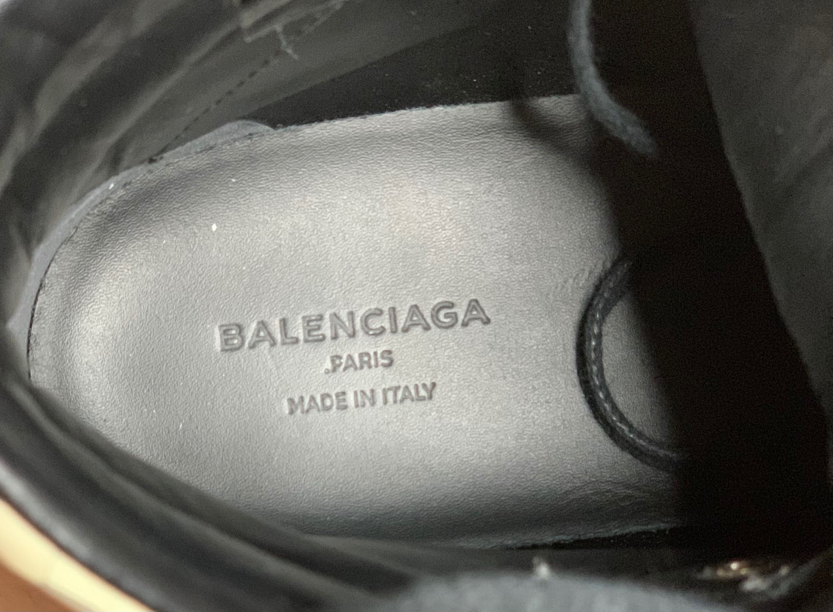 Оргинални Кецове Balenciaga Off white cracked leather.
