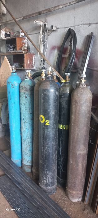 Продам кислородный и угликислотный балоный