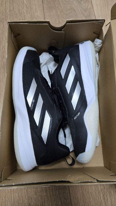 Кроссовки теннисные Adidas