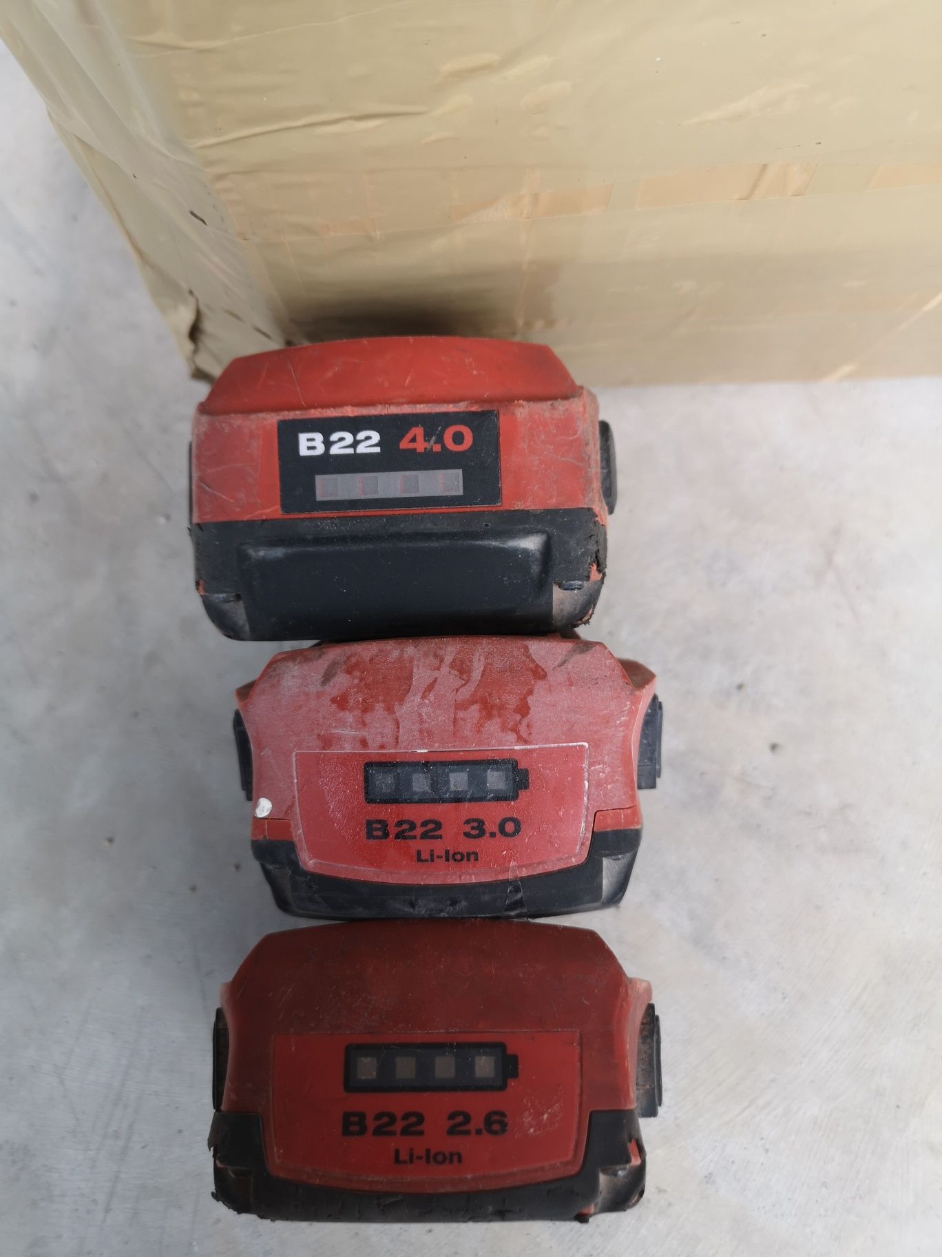 Батерии на hilti 22V 4ah 3ah 2.6ah