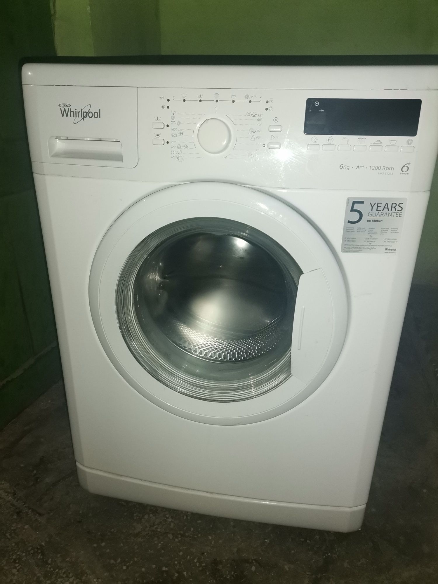 Mașina de spălat rufe whirlpool 6kg clasa A perfect funcțională nouă p