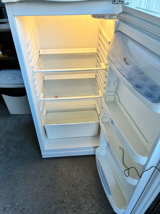 Хладилник Whirlpool