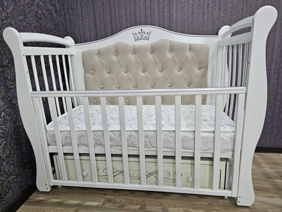 Детская кроватка