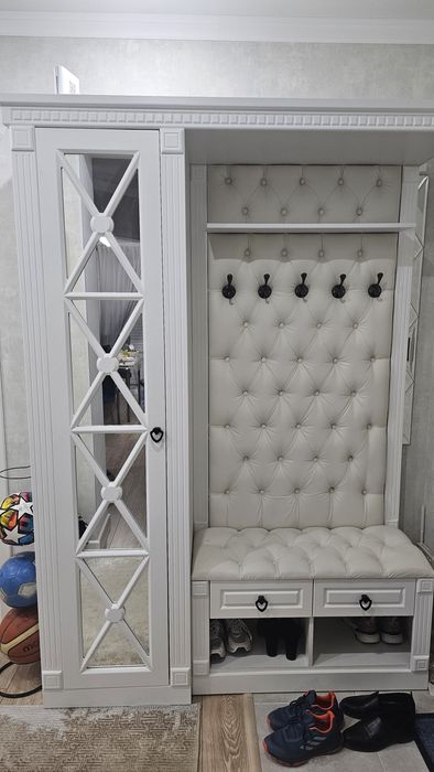 Мебель в прихожую