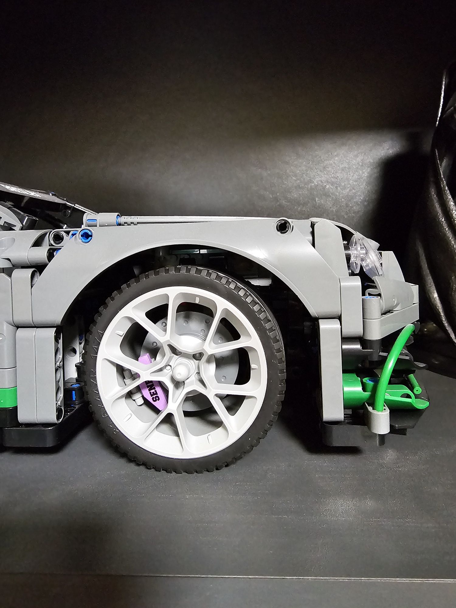 Vand luxury supercar tip LEGO