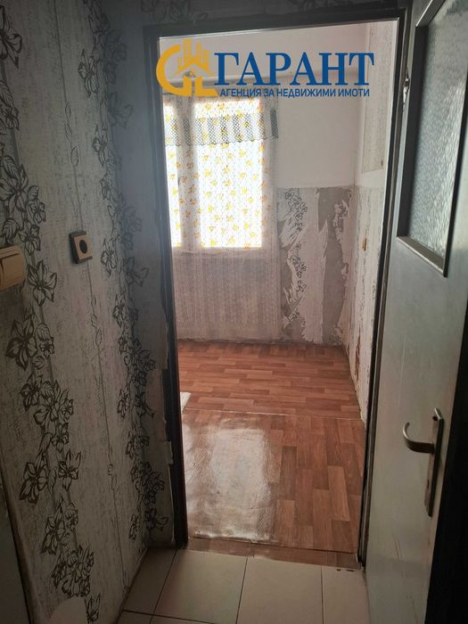 Продава се двустаен апартамент