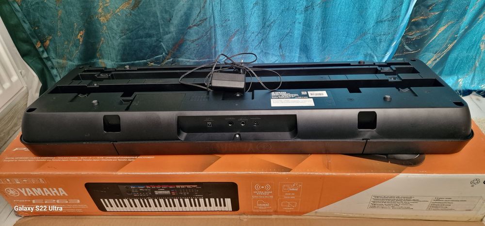 Pian Yamaha Psr E263