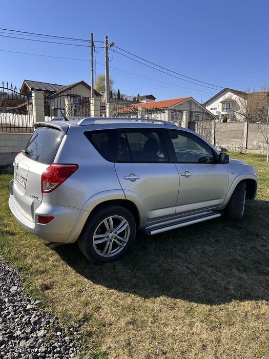 Toyota rav4 2008 2.2 diesel T180