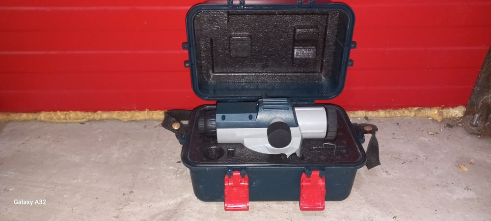 Nivela Optica Bosch Gol 26 G / Rigla de masurare / Stativ