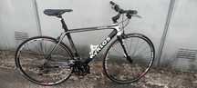 Bicicleta semicursiera carbon Kyklos