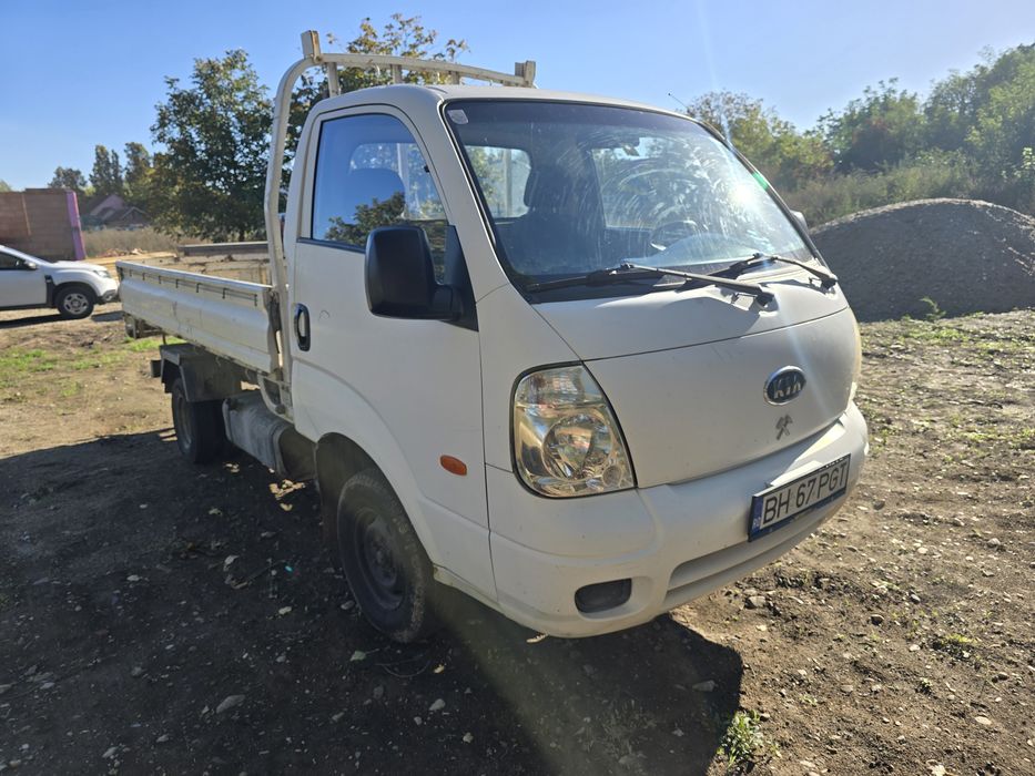 Vând Basculanta KIA k2500